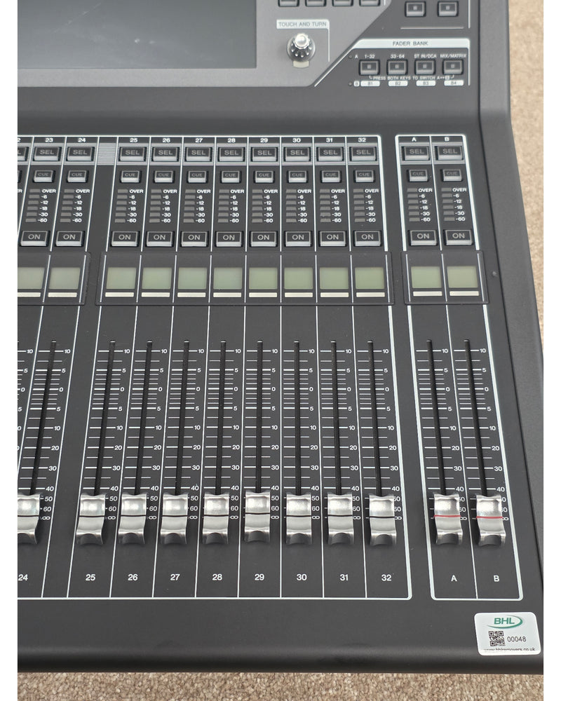 Yamaha QL5 - Mixer - Black - Excellent w/ Power Supply, Manuals, Soft Cover - image 5