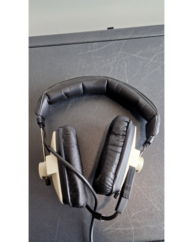 Beyer DT100 Headphones - Headphones - Fair - image 11