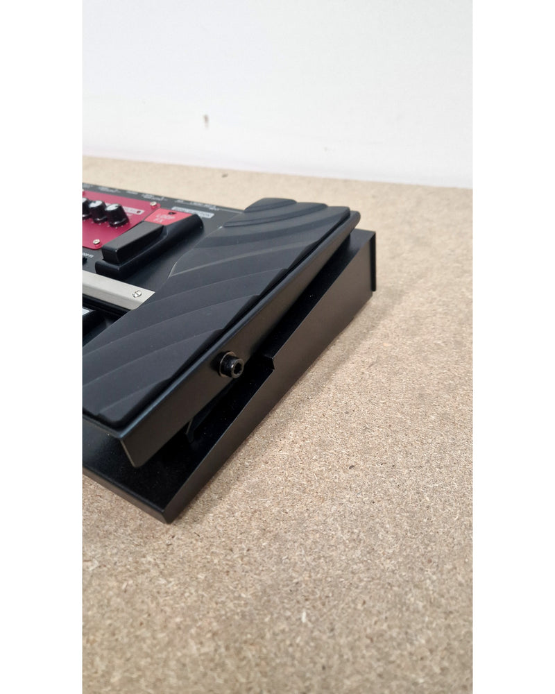Boss RC-300 - Multi-Effects Pedal - Excellent w/ Soft Case & power supply - image 8