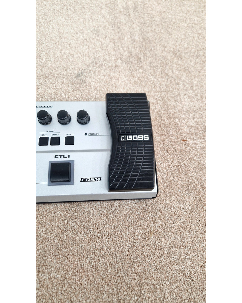Boss GT-1B - Multi-Effects Pedal - Excellent w/ Manuals - image 2