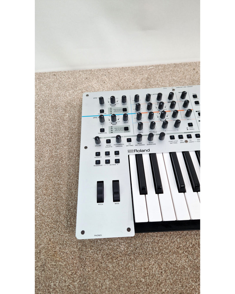 Roland Gaia 2 - Synthesizer Keyboards - Excellent w/ Power Supply - image 6