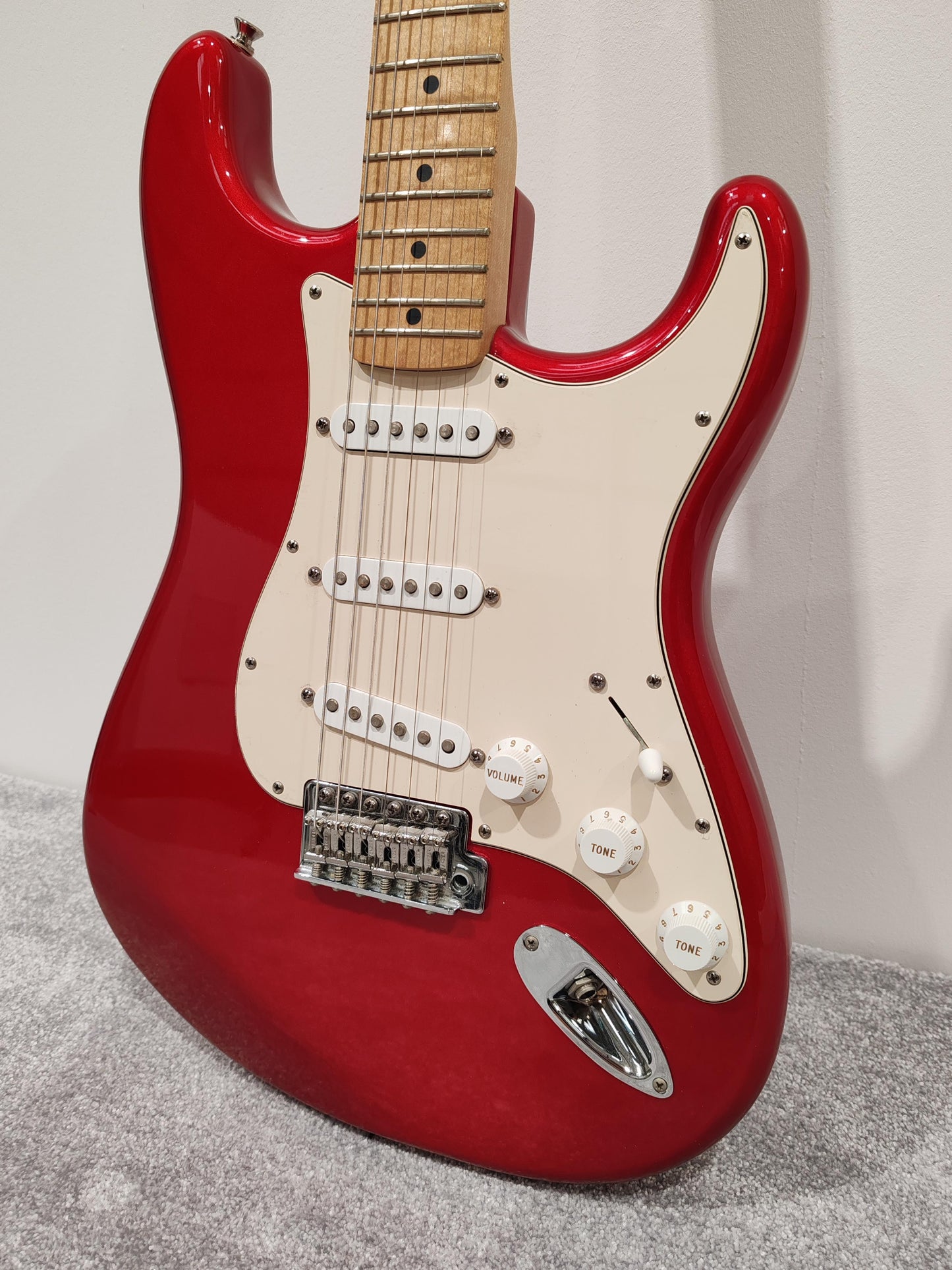 Fender Stratocaster Mexican - MZ6159810 - Chrome Red - 2006