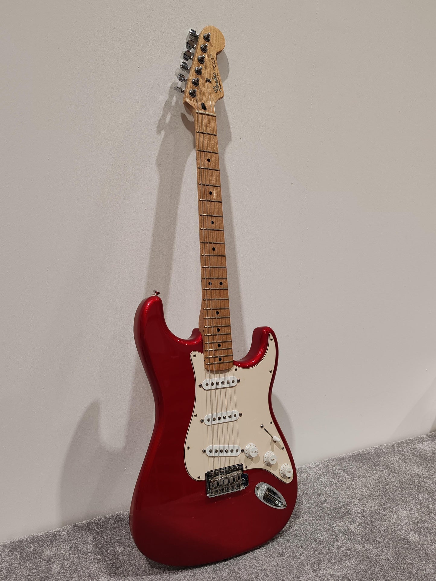 Fender Stratocaster Mexican - MZ6159810 - Chrome Red - 2006