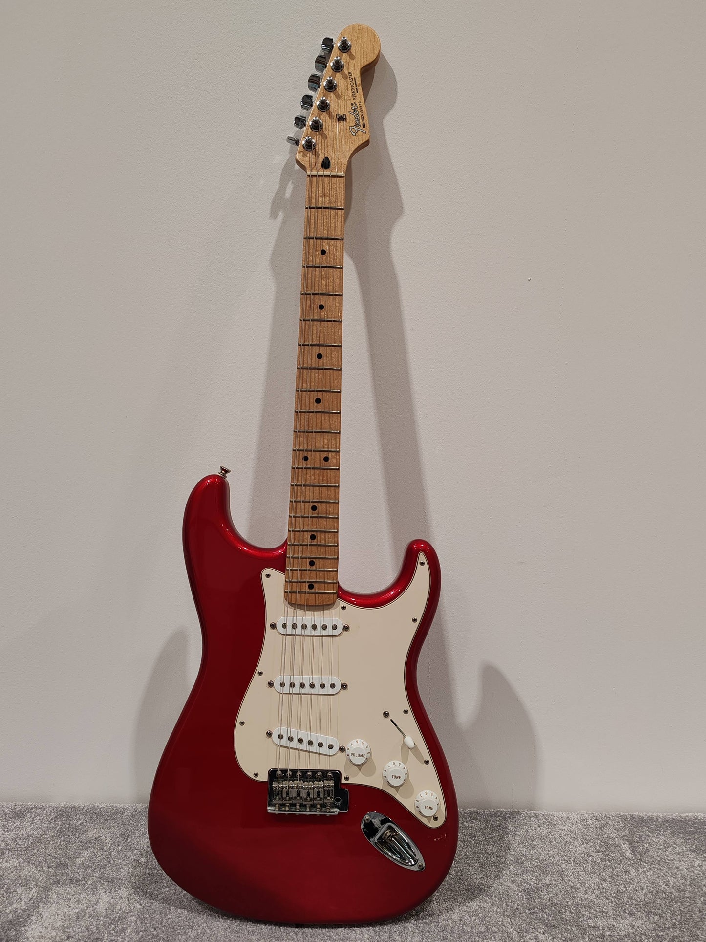 Fender Stratocaster Mexican - MZ6159810 - Chrome Red - 2006