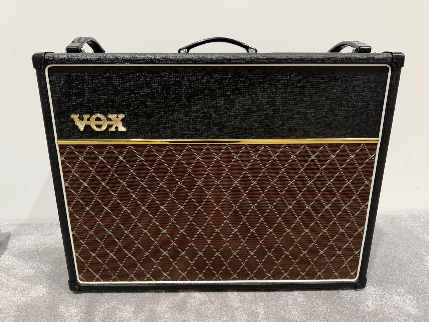 Vox AC15C2 Custom 2-Channel Guitar Amplifier - Combo Amp - w/ Original Box