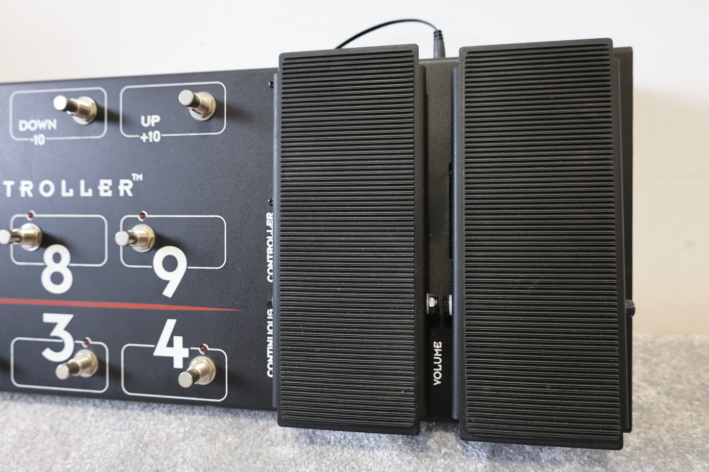 Fender Cyber Foot Controller - PR 521 - Very Good w/ Instructions & Wiring Diagram