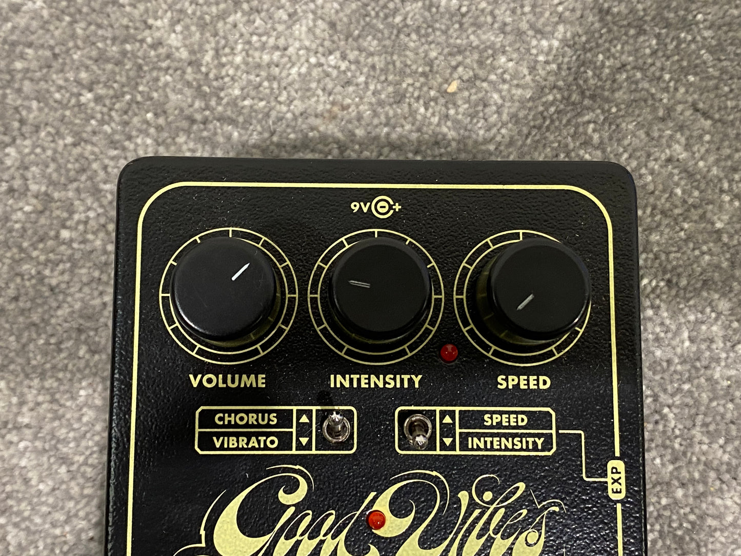 Electro Harmonix Good Vibes Analog Modulator Effects Pedal - Open Box New