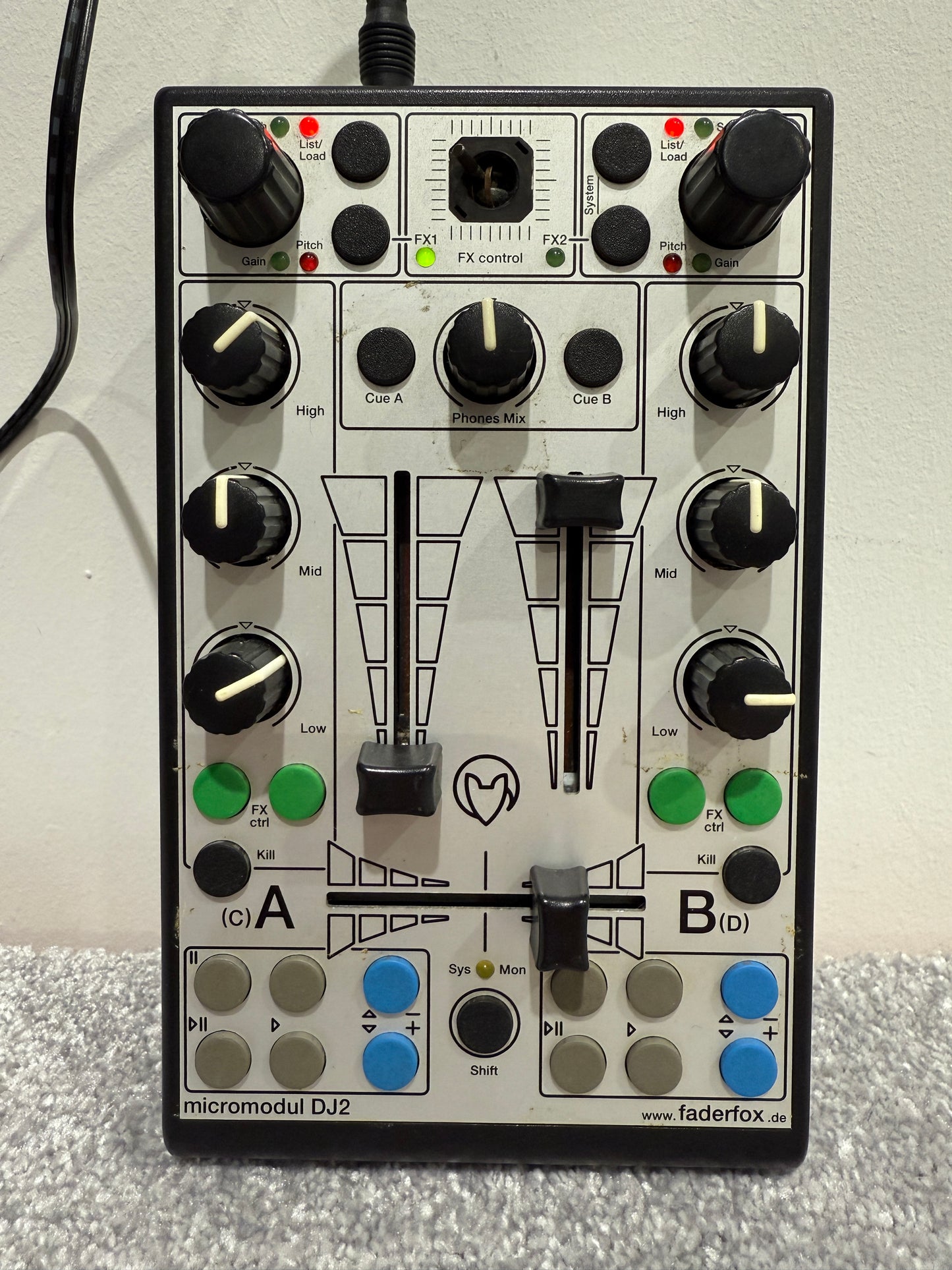 Faderfox Micromodul DJ2 - DJ Controller with Power Supply