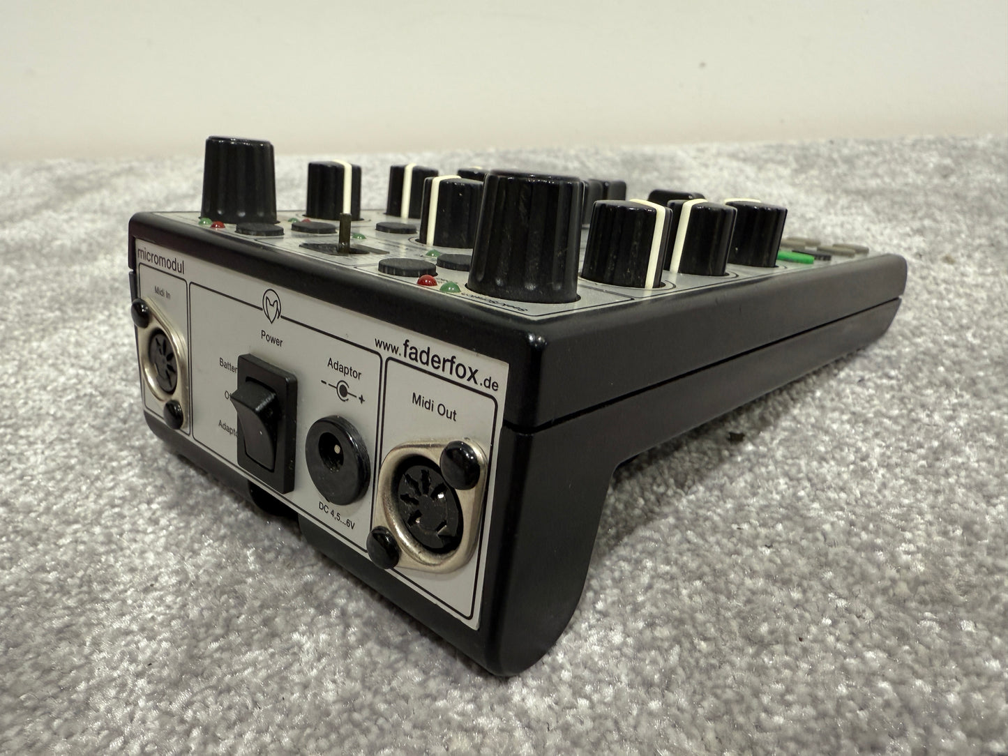 Faderfox Micromodul DJ2 - DJ Controller with Power Supply