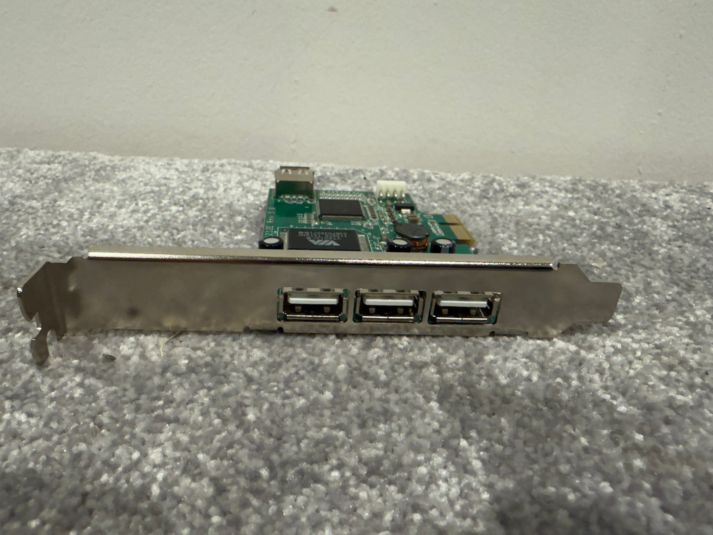 StarTech.com 4 Port PCI Express Low Profile High Speed USB Card - PCIe USB 2.0 Card - PCI-E USB 2.0 Card (PEXUSB4DP)