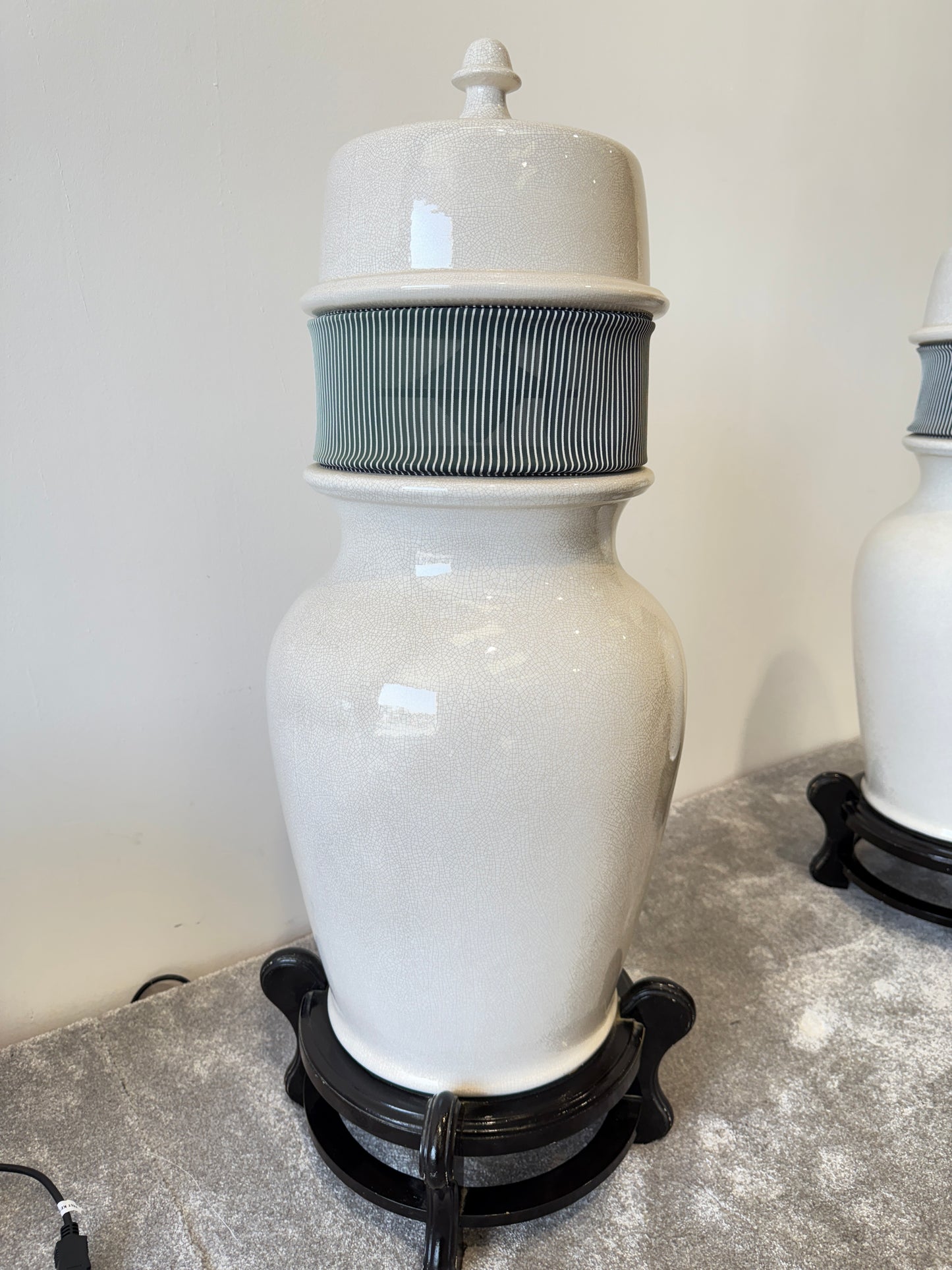 Pearl & Oakley Acoustics – Cerca Range Urn Speakers Pair (CLV0456) – Rare British Hi-Fi Art