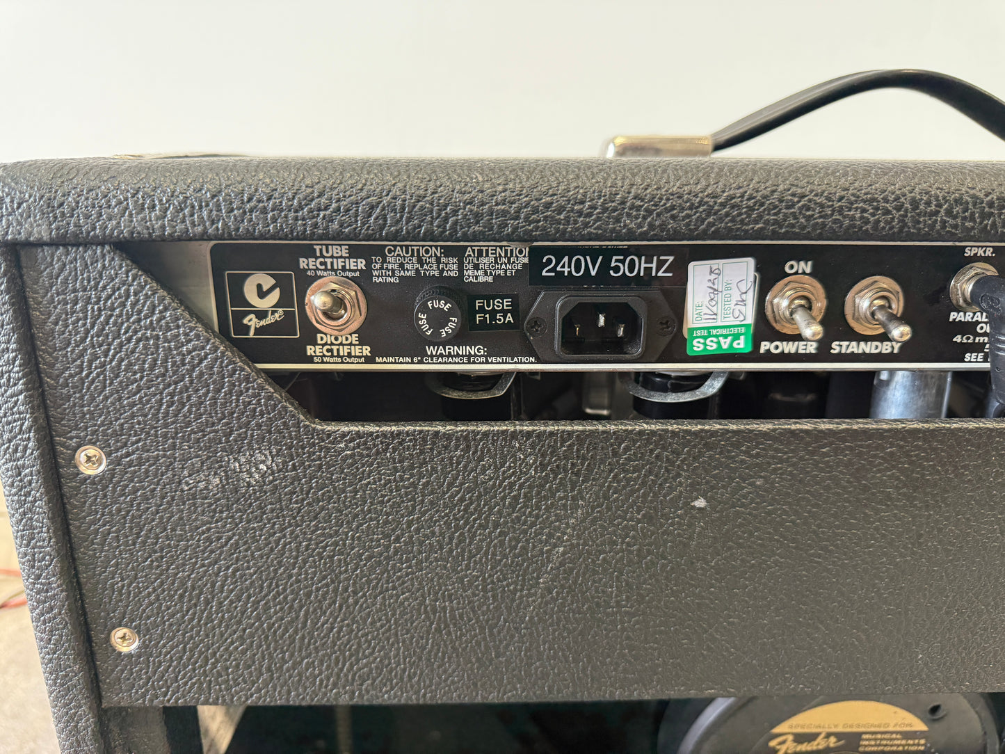 Fender '64 Vibroverb Custom Reissue Combo Amp – Hand-Wired, Excellent Condition, Vintage Tone