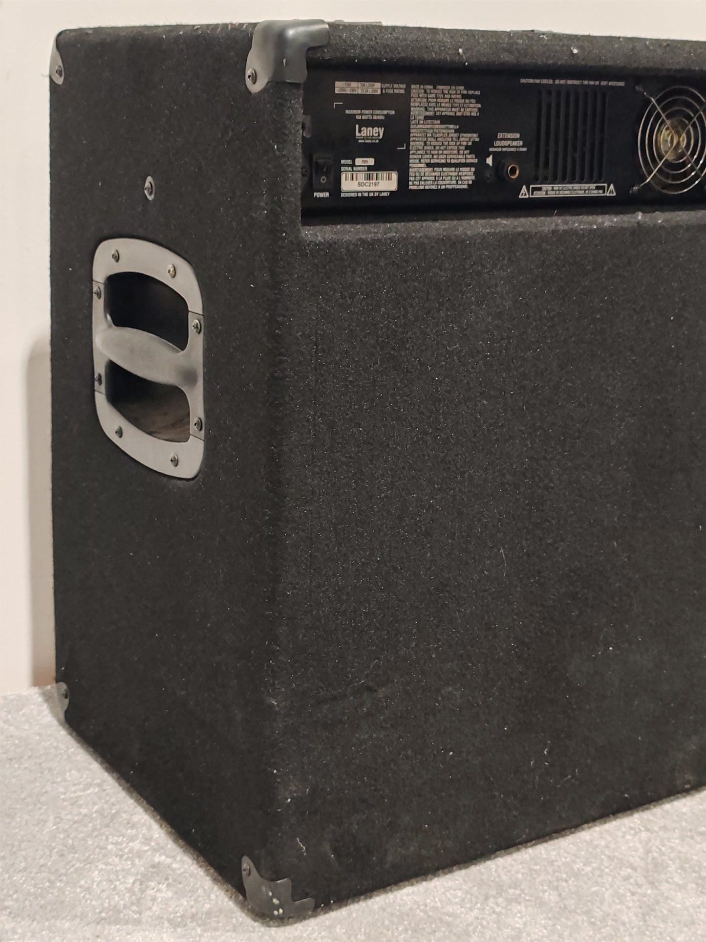 Laney RB8 - 300 watt Bass Combo Amplifier With 15" Celestion Speaker