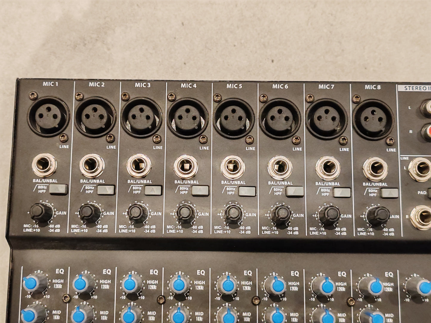 DEVINE MixDesk 1202 - Professional 12 Channel Mixer With Built in EQ