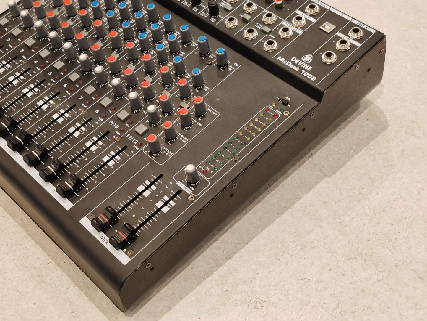 DEVINE MixDesk 1202 - Professional 12 Channel Mixer With Built in EQ