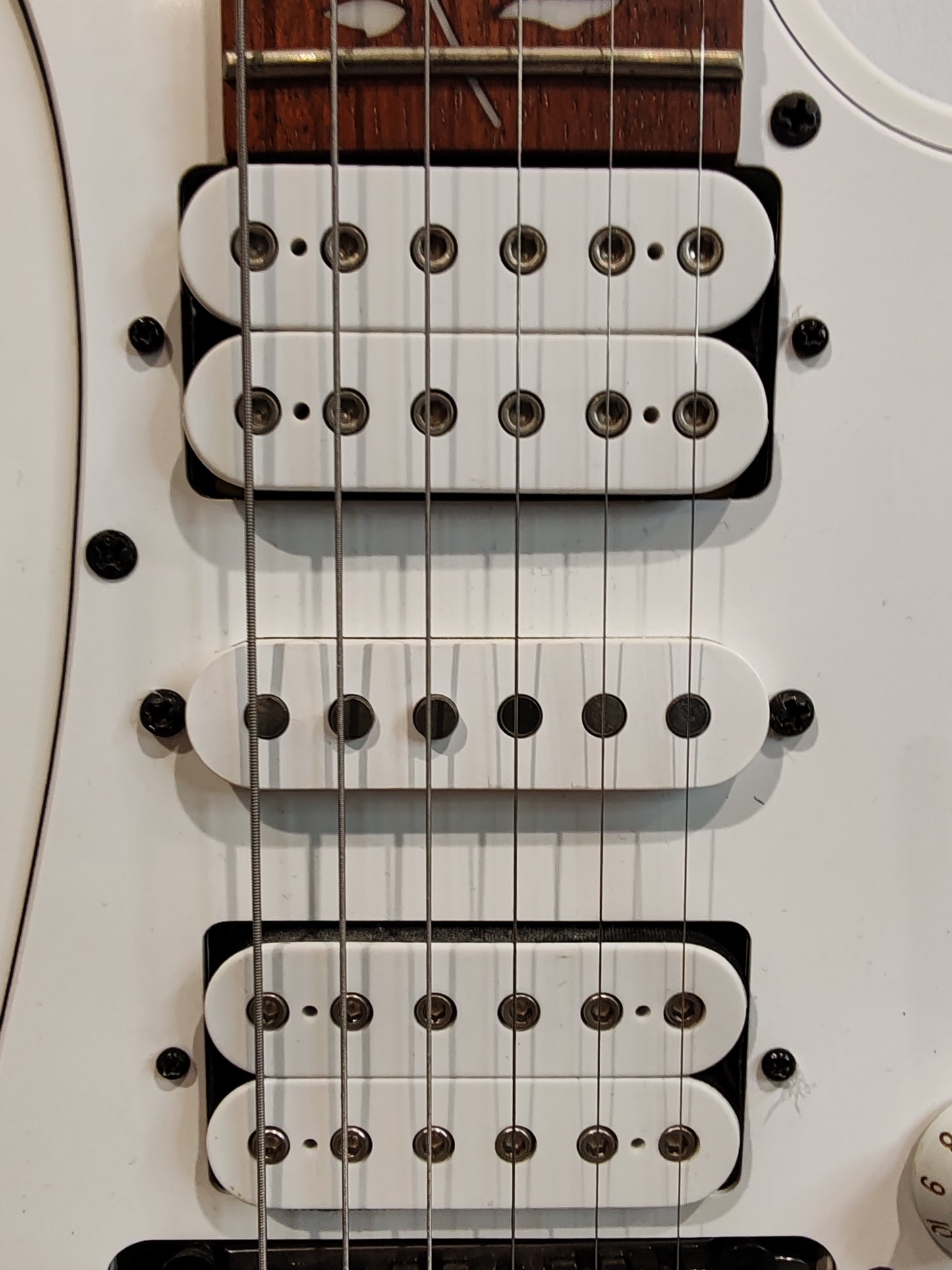Ibanez Jem Jr Electric Guitar - White - Double Locking Trem