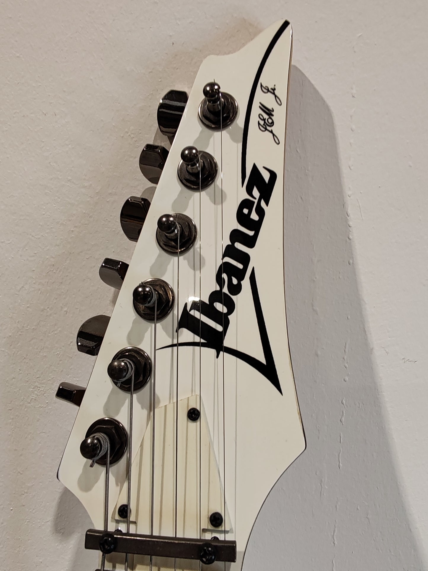 Ibanez Jem Jr Electric Guitar - White - Double Locking Trem