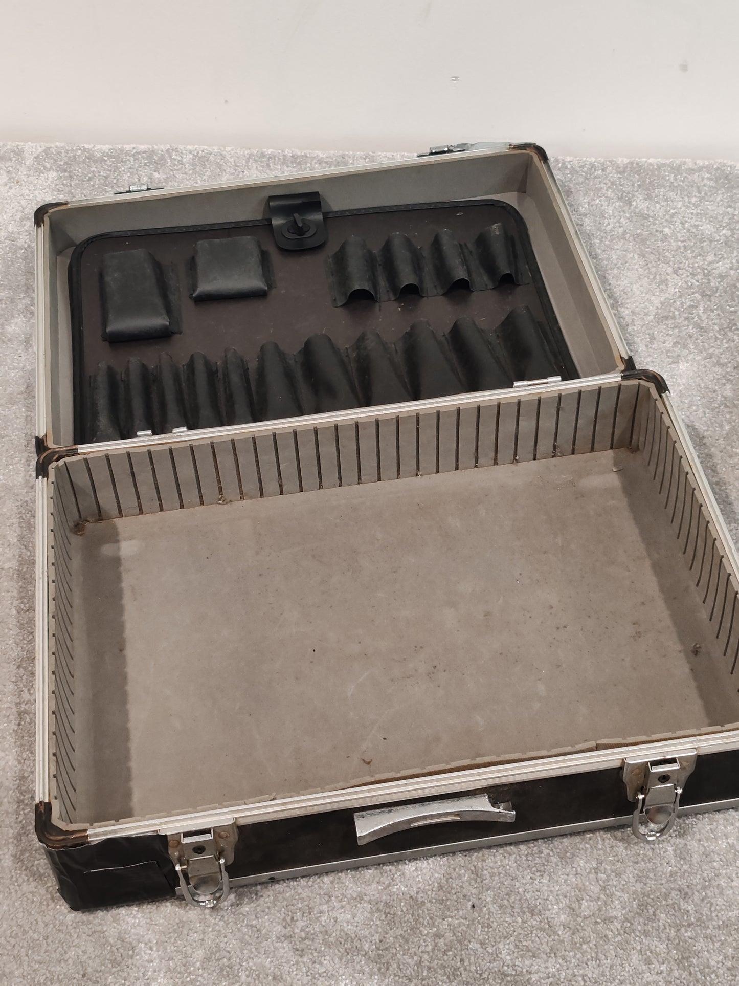 Tascam Porta Two Ministudio Requires Repair w/ Manuals and Flight Case