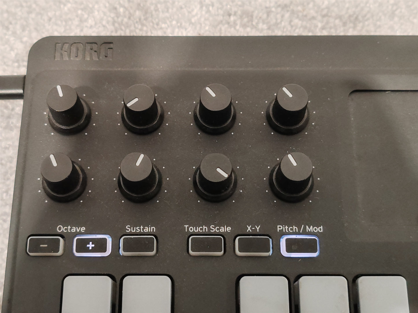 Korg nanoKey Studio - Compact Mobile MIDI Keyboard - 25 Keys
