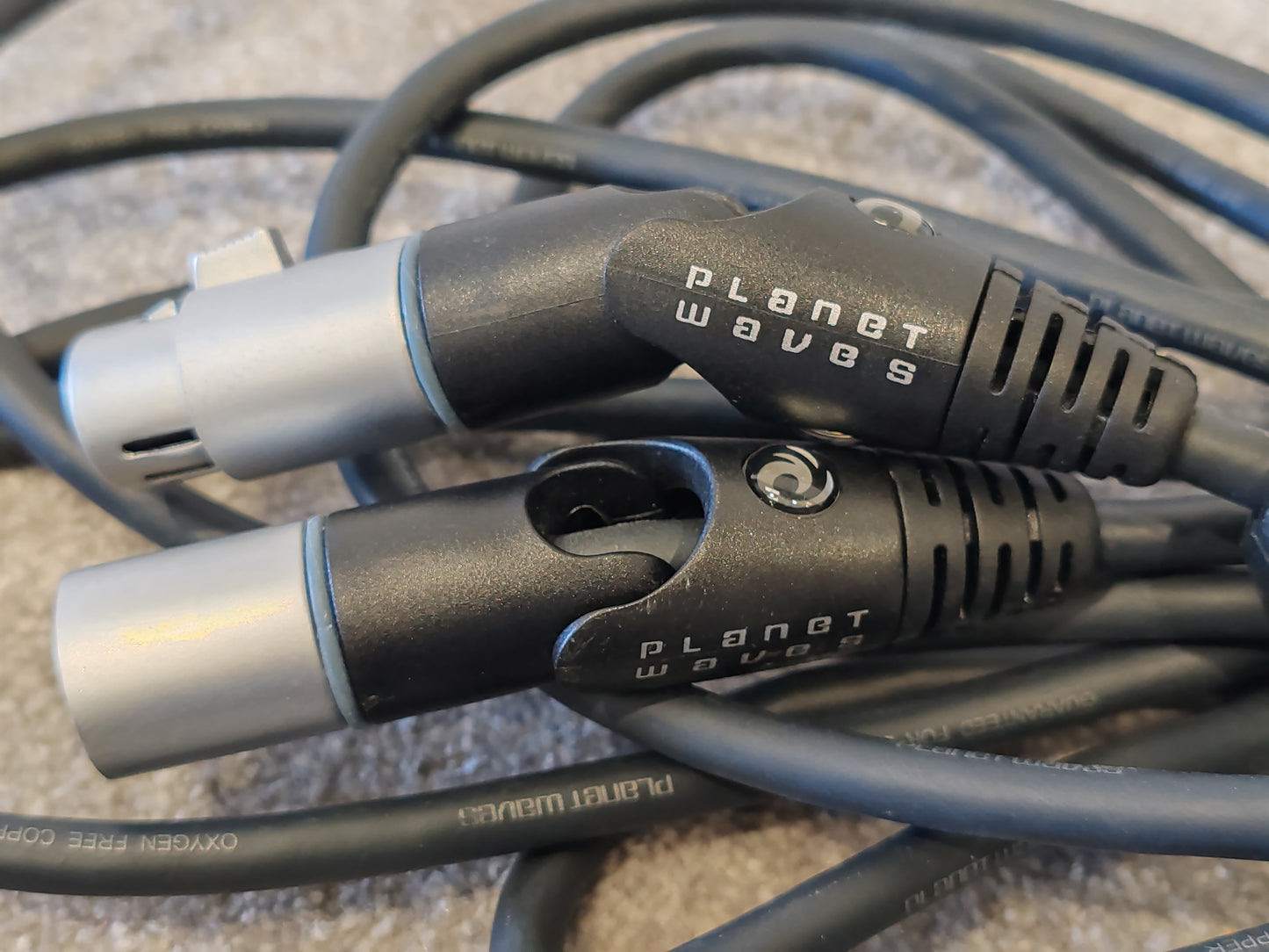 Planet Waves Hinged Swivel 7.5m (25feet) XLR Cable Male to Female