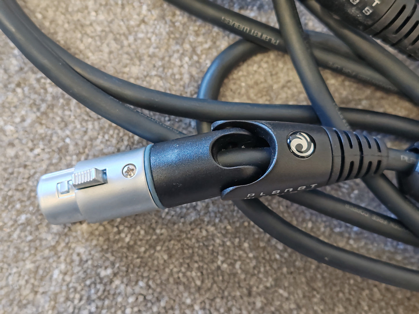 Planet Waves Hinged Swivel 7.5m (25feet) XLR Cable Male to Female