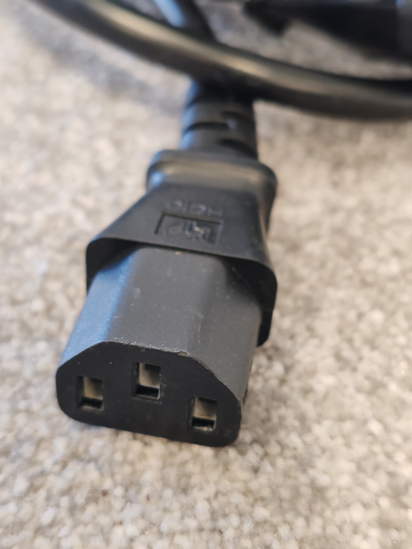 5m IEC C14 to IEC C13 Black Extension Lead 10A (Kettle Cable)