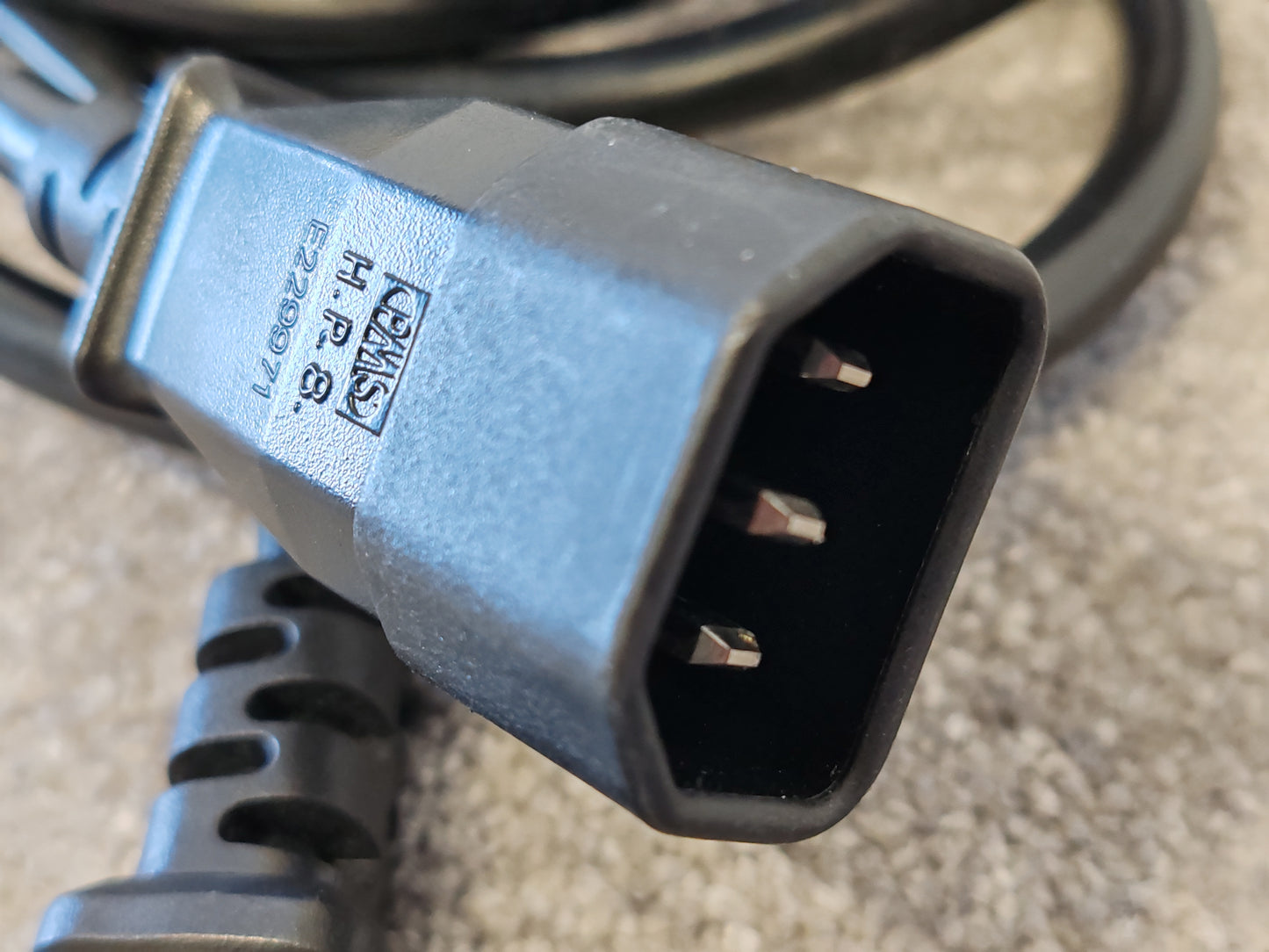 5m IEC C14 to IEC C13 Black Extension Lead 10A (Kettle Cable)