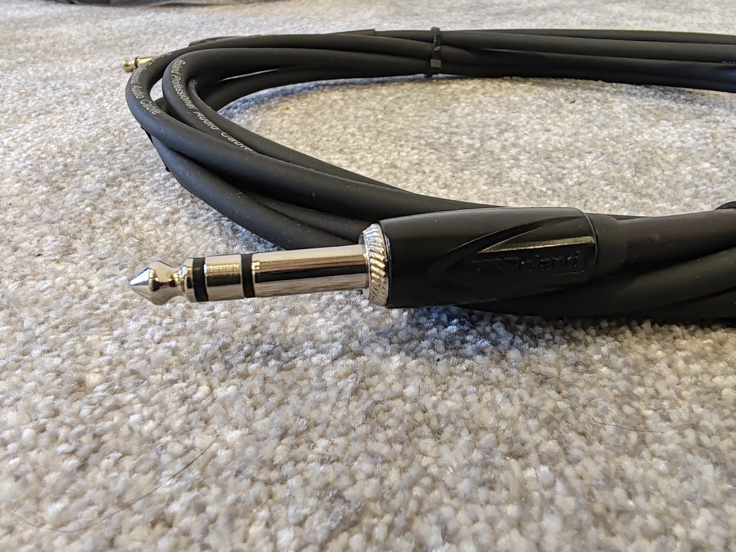 Roland RCC-10-TR28V2 Professional Spliter Cable 1/4" TRS Stereo to 2x 1/4" TS Mono
