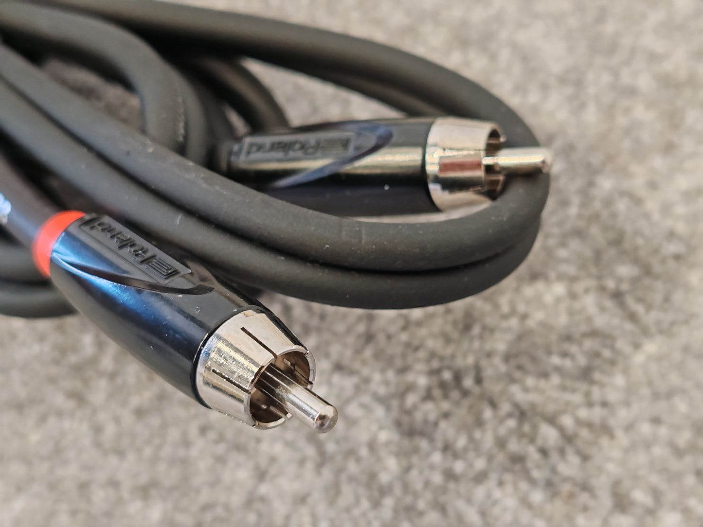 Roland RCC-5-2R28 - Dual 1/4" TS Male to Dual RCA Male Cable