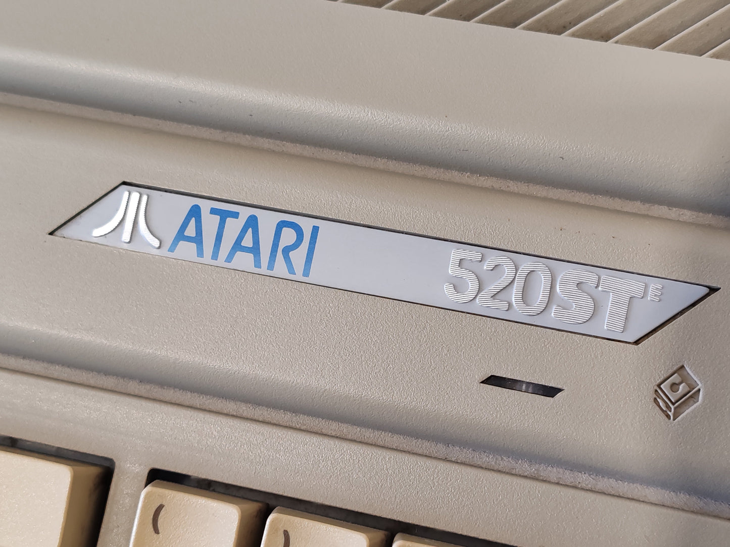 Atari 520 STE Music Production System w/ SM124 Monitor, 80MB Hard Drive, Mouse, Disks