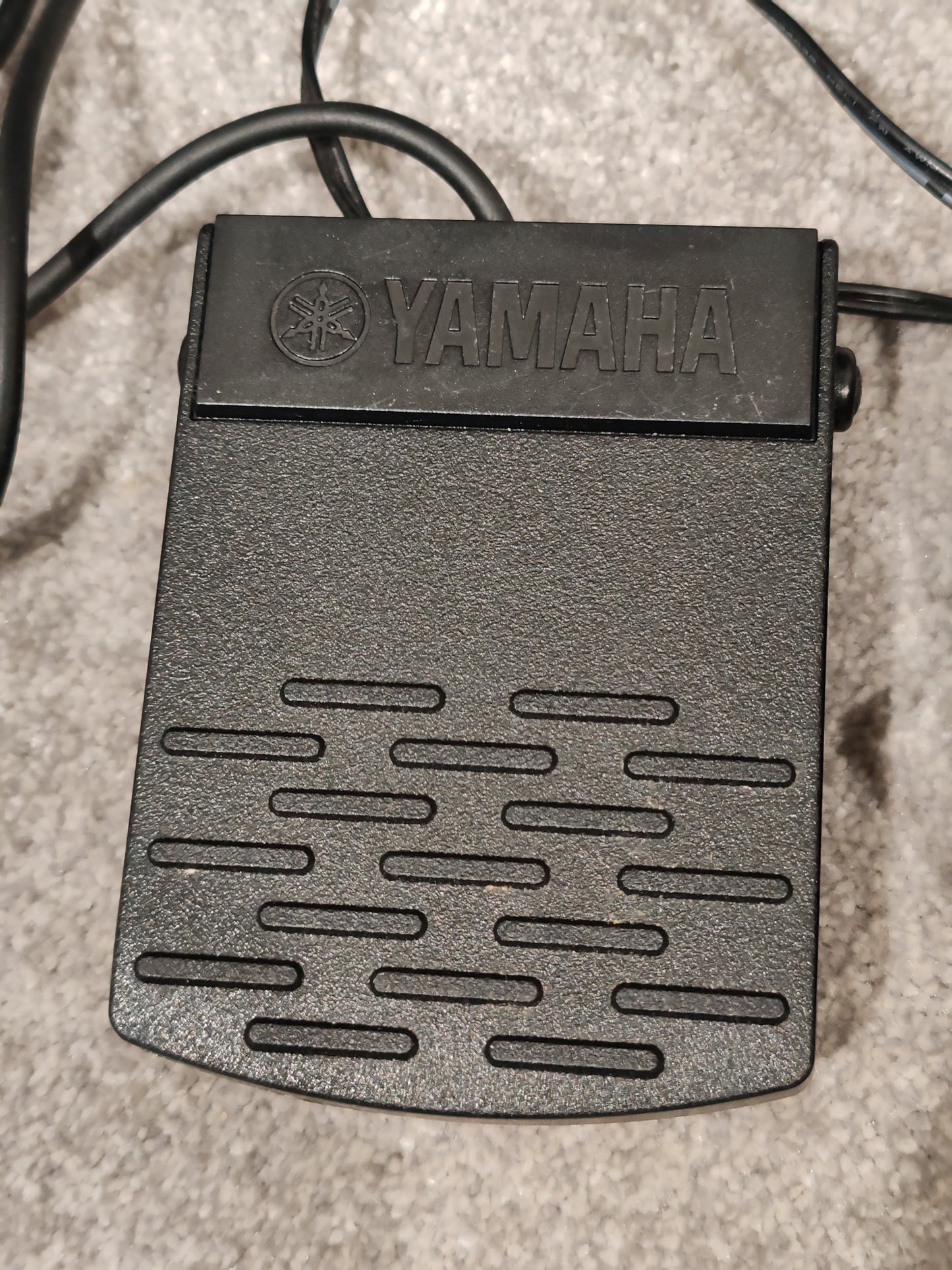 Yamaha P-125 88 Weighted Key Digital Piano w/ Sustain Pedal and Power Adapter