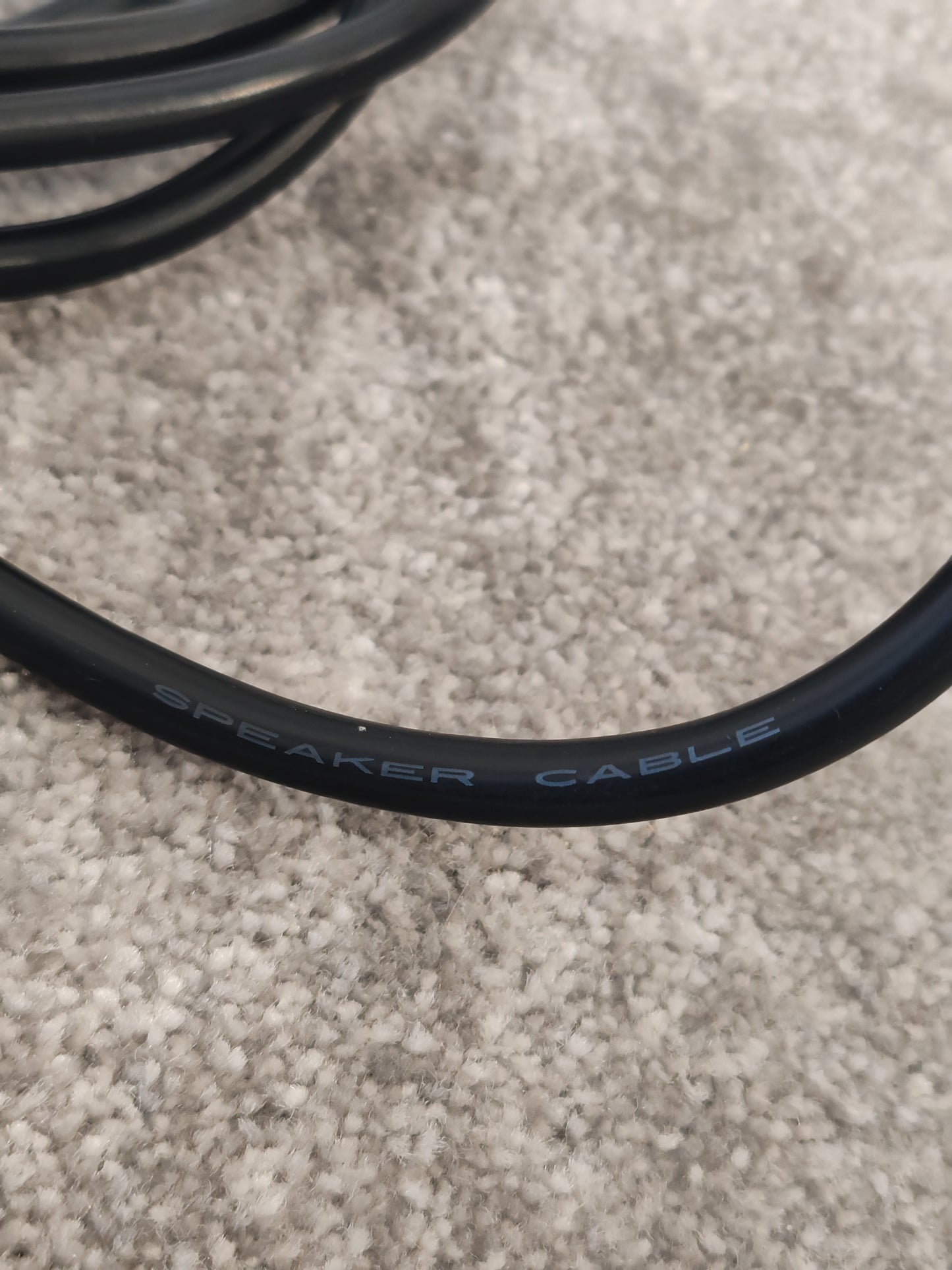 1/4" TS Mono Guitar Cable, Moulded Jacks, 6M