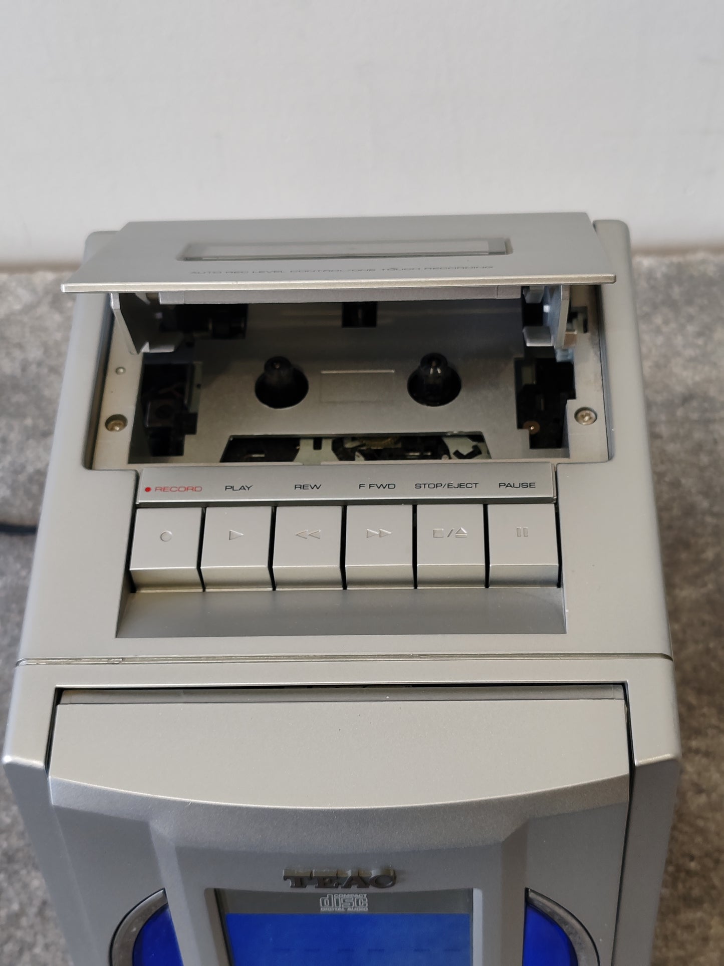TEAC MC-D3 Micro Hi-Fi System – With Manual & Remote – Very Good