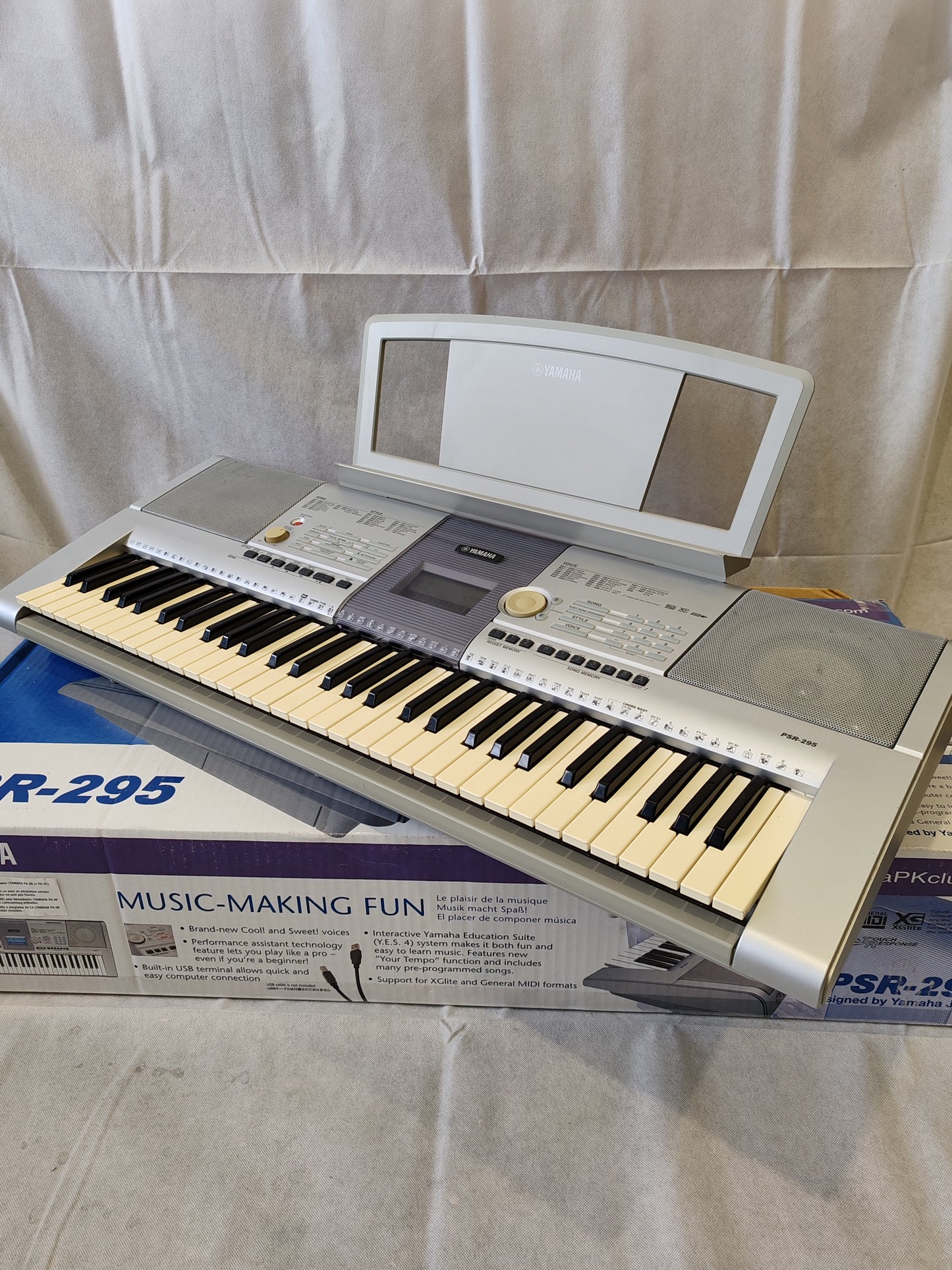 Yamaha PSR-295 Portable Keyboard – Fair Condition w/ Original Box