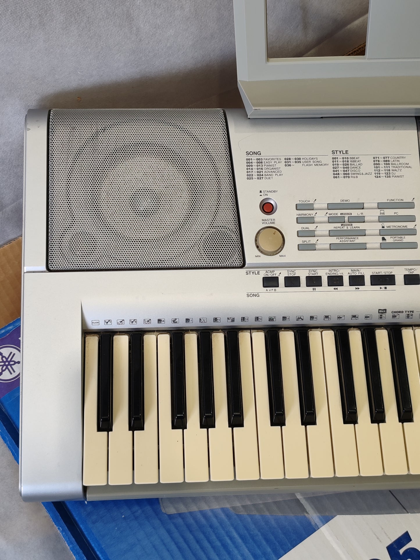 Yamaha PSR-295 Portable Keyboard – Fair Condition w/ Original Box
