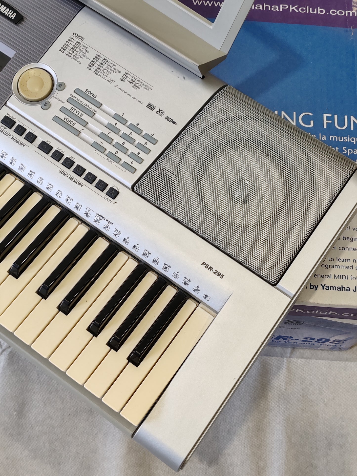 Yamaha PSR-295 Portable Keyboard – Fair Condition w/ Original Box