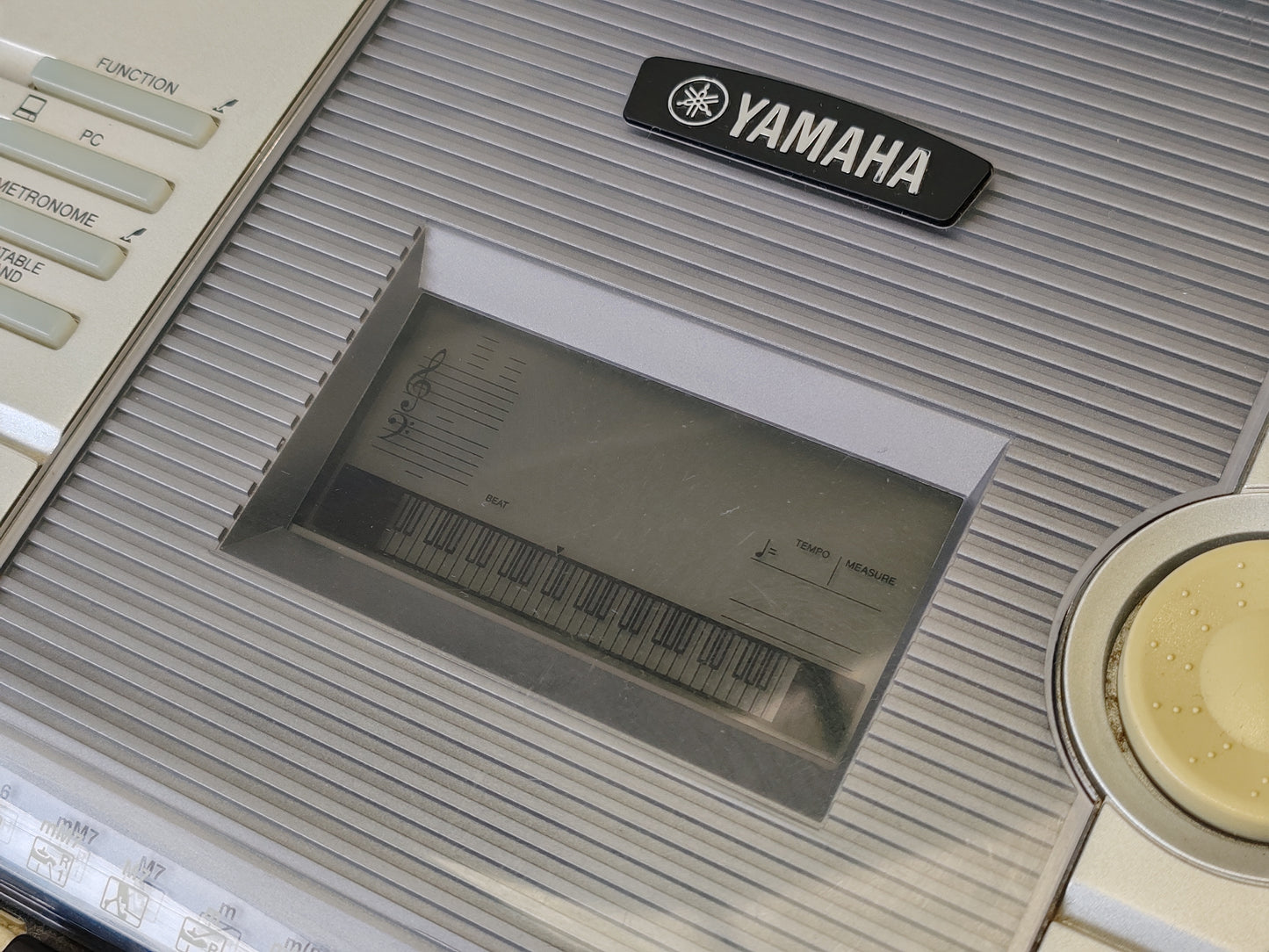 Yamaha PSR-295 Portable Keyboard – Fair Condition w/ Original Box