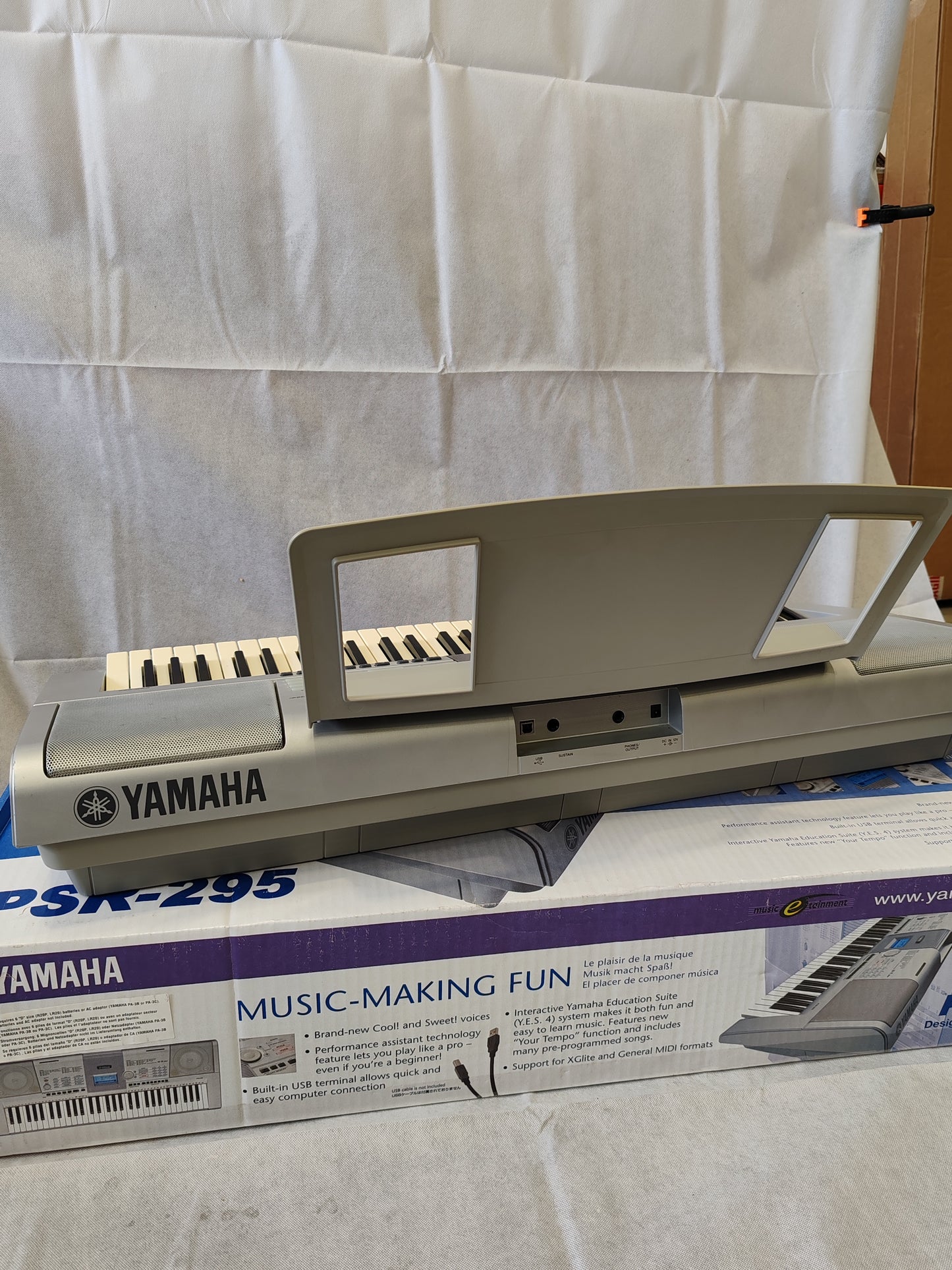 Yamaha PSR-295 Portable Keyboard – Fair Condition w/ Original Box