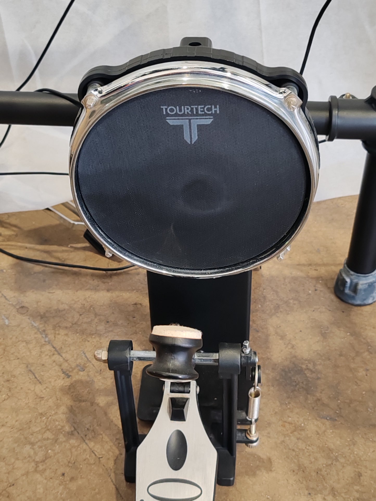 Tourtech TT-22M Electronic Drum Kit – Excellent Condition | Mesh Pads, Multi-Zone Triggers, Built-In Sound Module