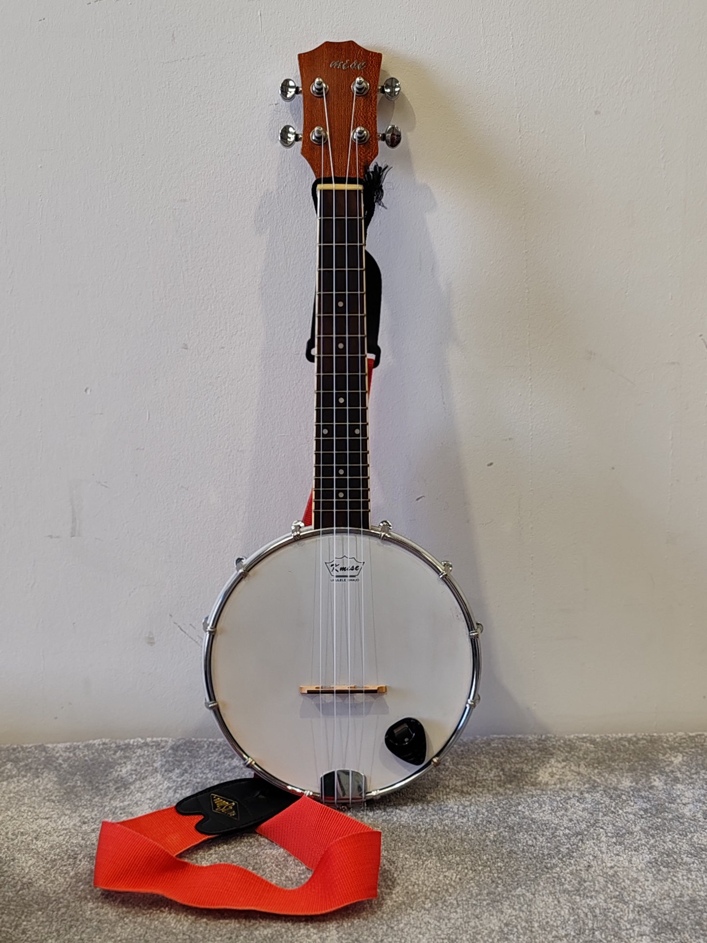 Kmise Ukulele Banjo – Very Good Condition | Polyester Drumhead, Closed Geared Tuners