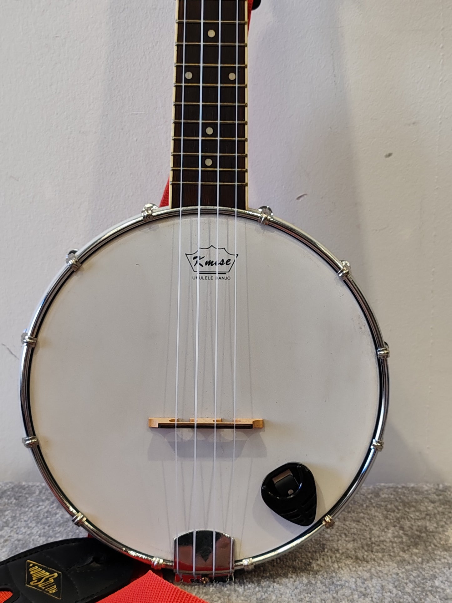 Kmise Ukulele Banjo – Very Good Condition | Polyester Drumhead, Closed Geared Tuners