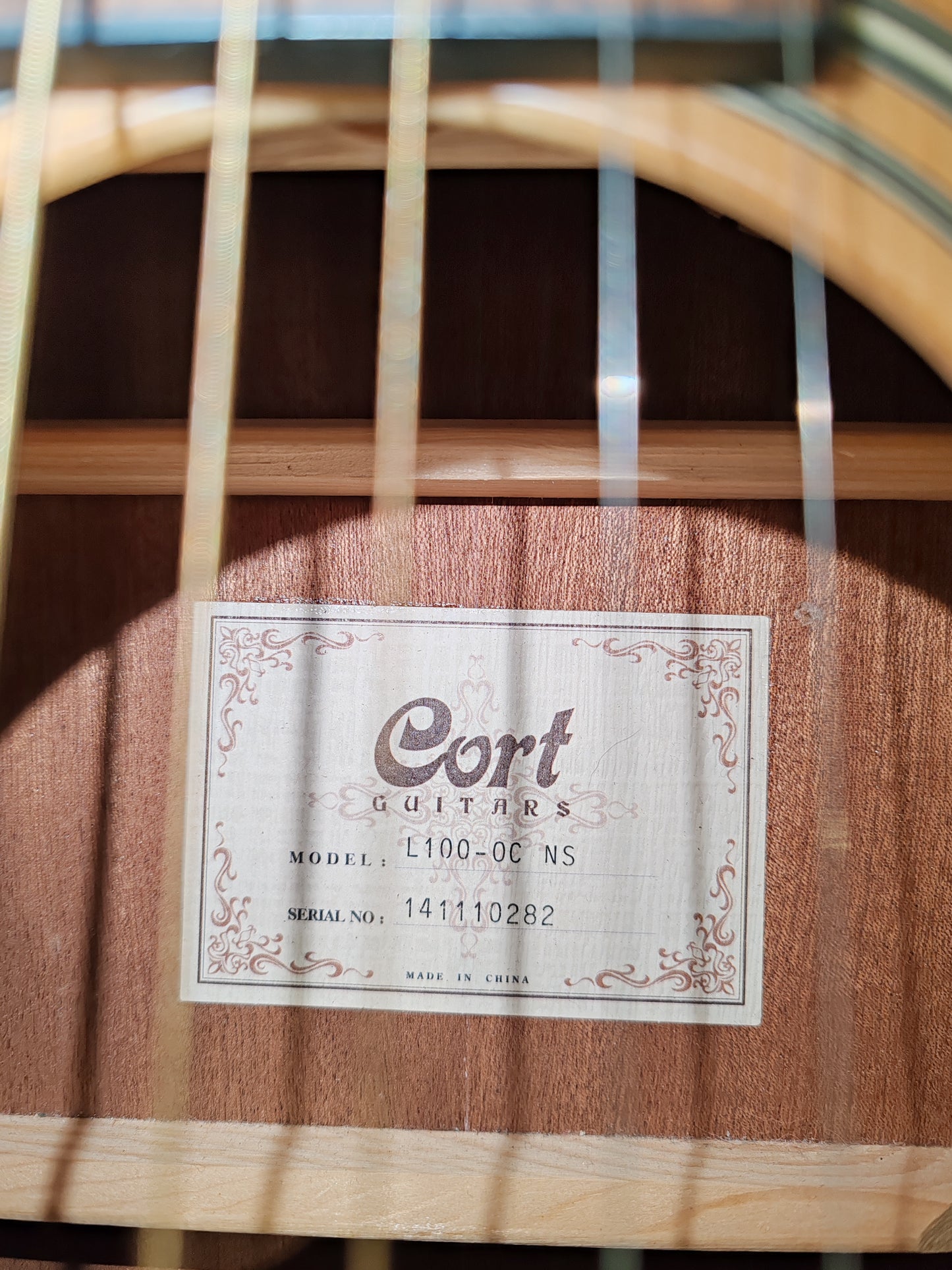 Cort L100-OC NS 6 String Acoustic Guitar – Full-Size w/ Case - Excellent