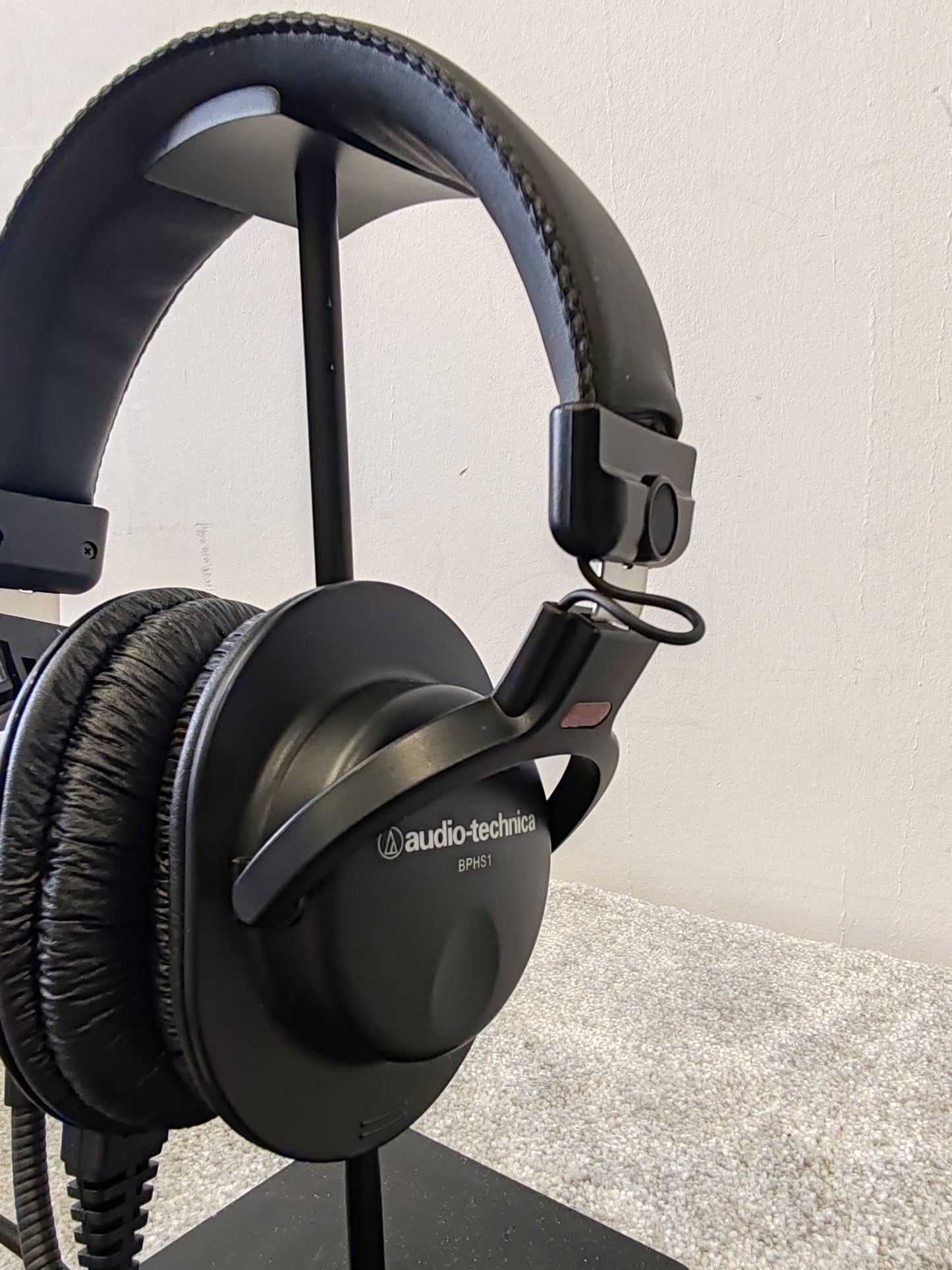 Audio-Technica BPHS1 Broadcast Headset – Cardioid Boom Mic – Excellent