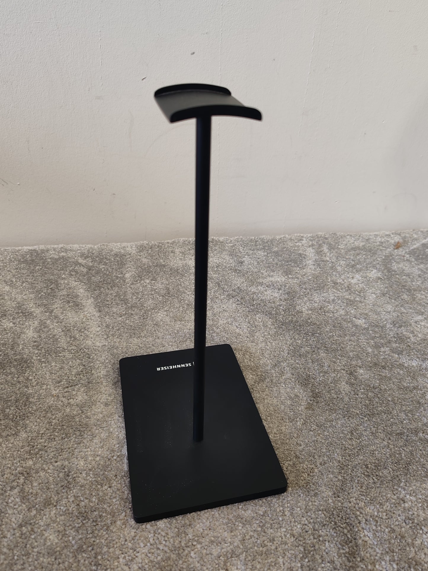 Sennheiser Premium Headphone Stand – Black Metal – Excellent