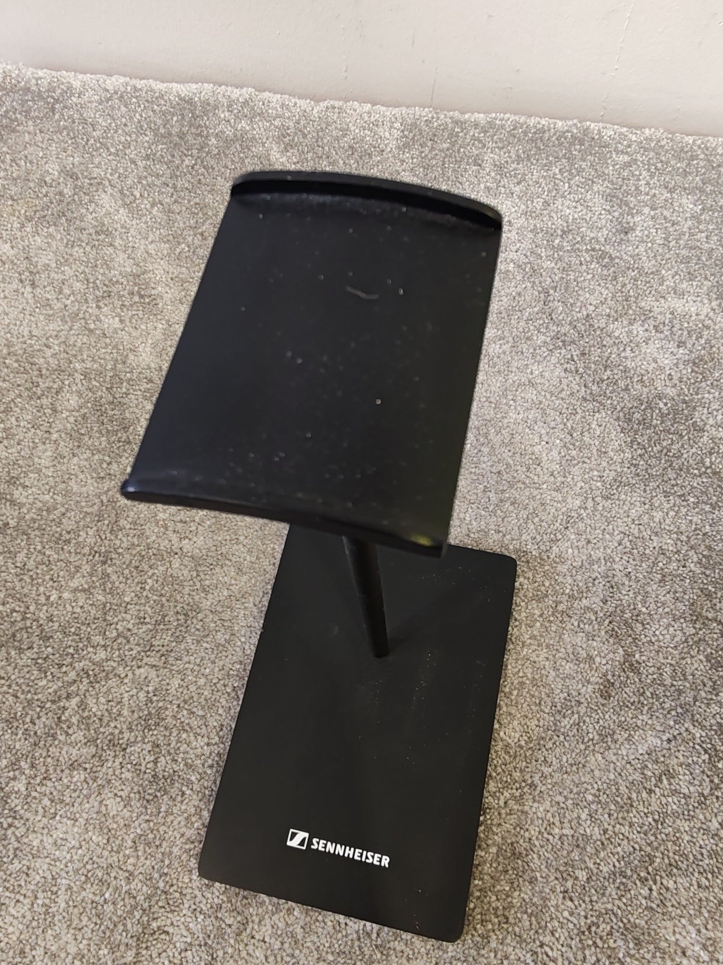 Sennheiser Premium Headphone Stand – Black Metal – Excellent