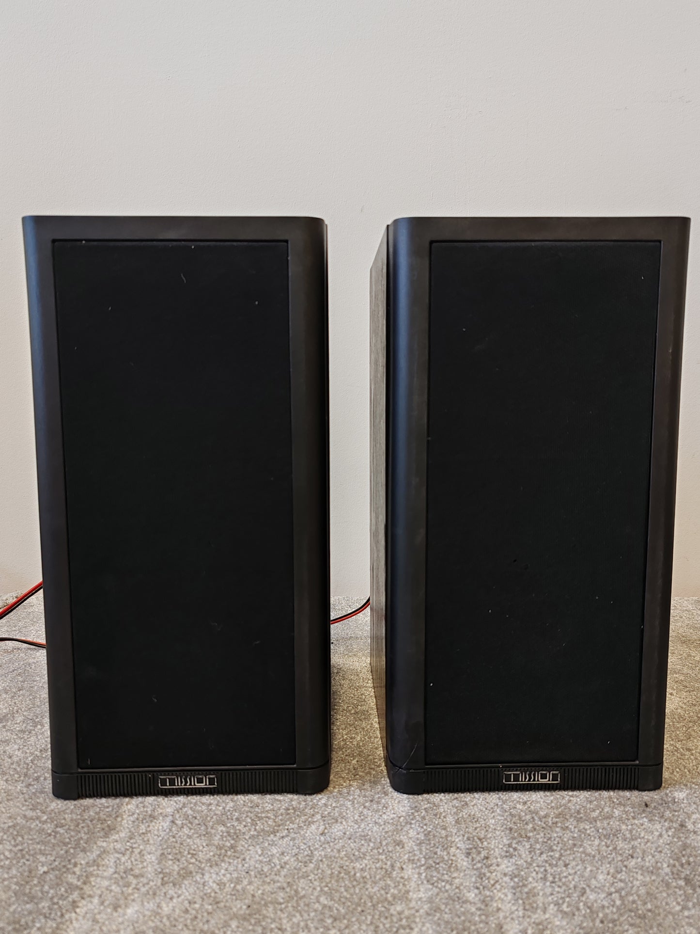 Mission 761i Matched Pair 75W Bookshelf Speakers – Fair/Good w/ Cosmetic Repairs, Fully Working