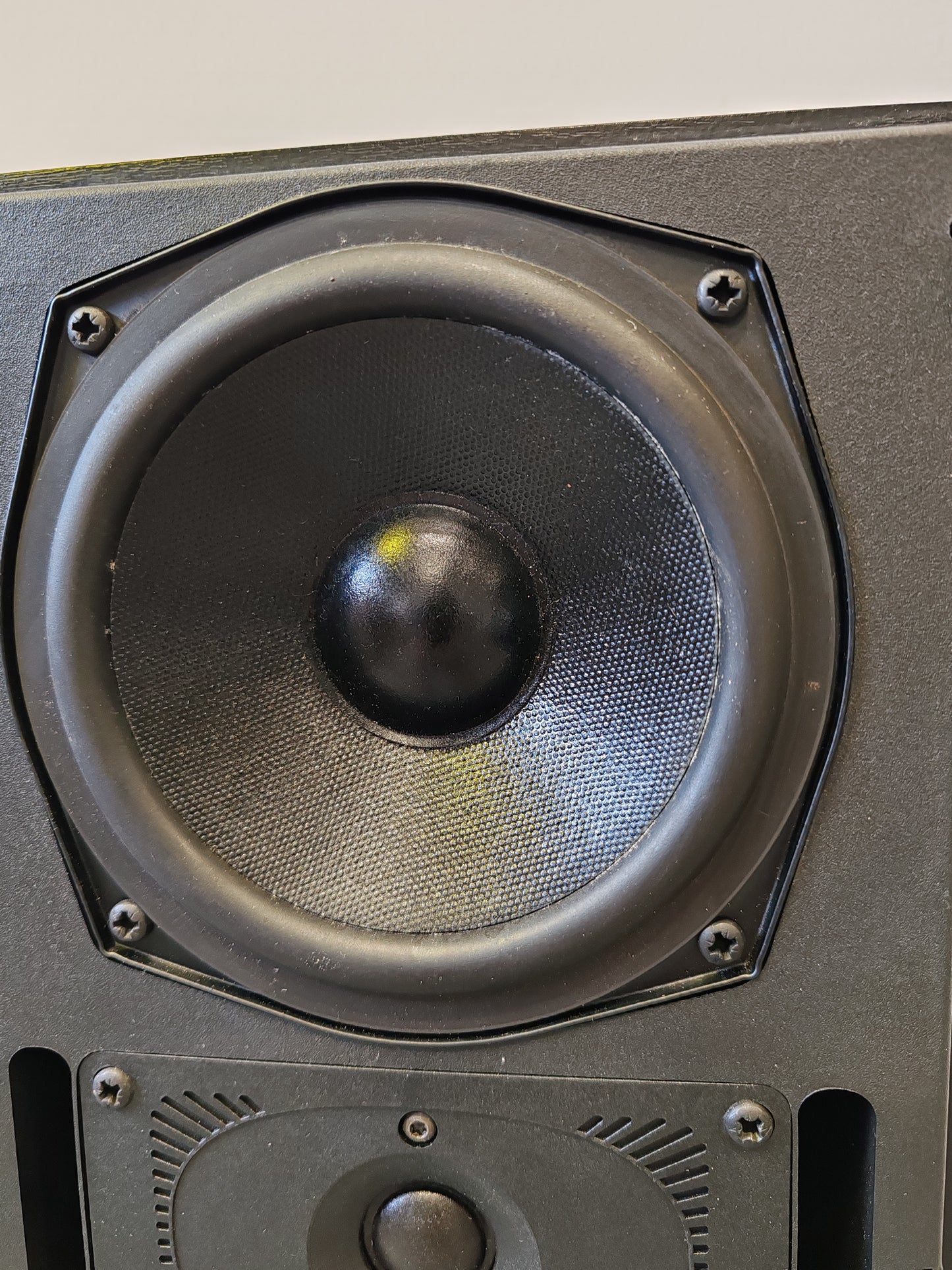 Mission 761i Matched Pair 75W Bookshelf Speakers – Fair/Good w/ Cosmetic Repairs, Fully Working