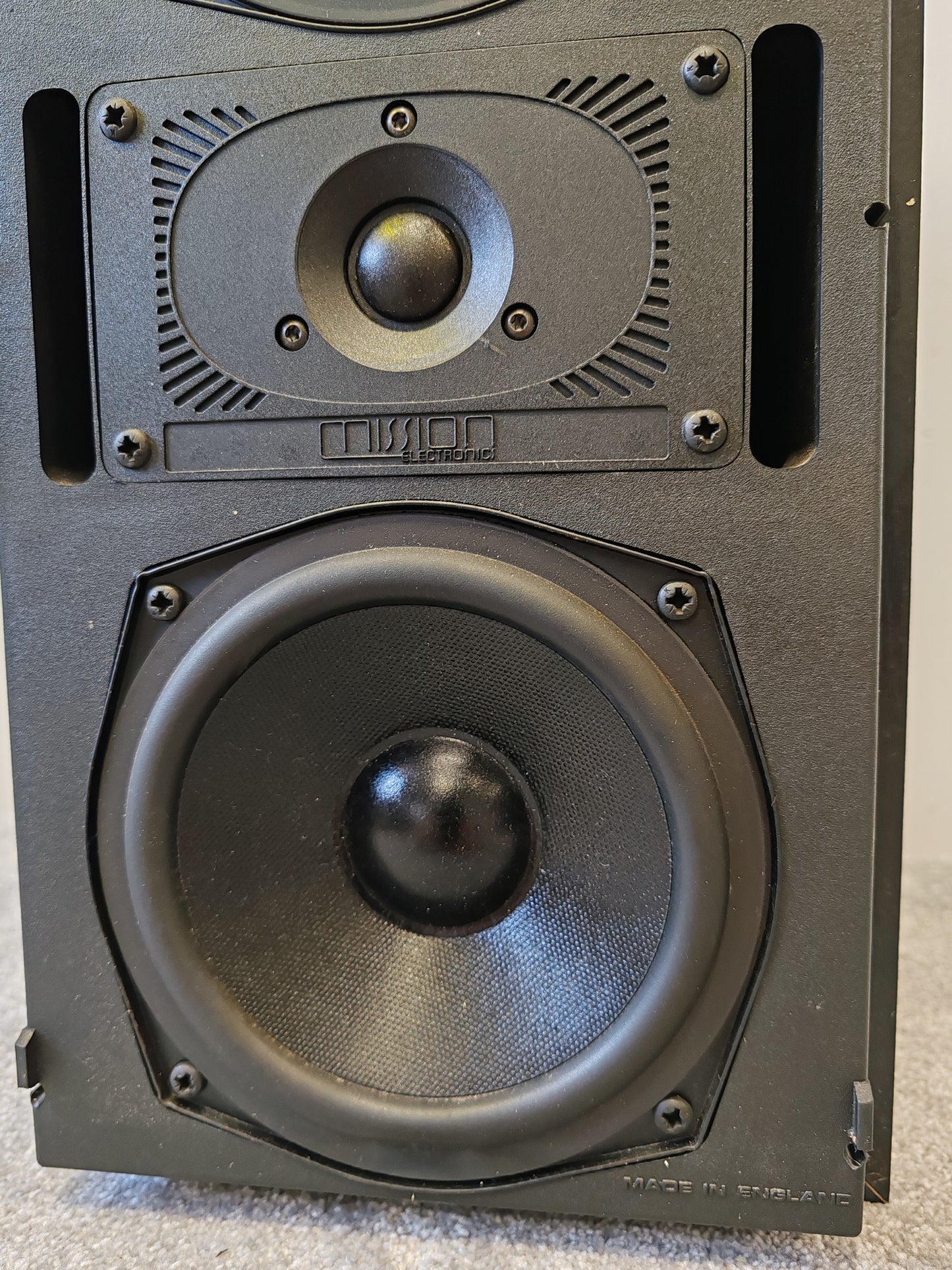 Mission 761i Matched Pair 75W Bookshelf Speakers – Fair/Good w/ Cosmetic Repairs, Fully Working