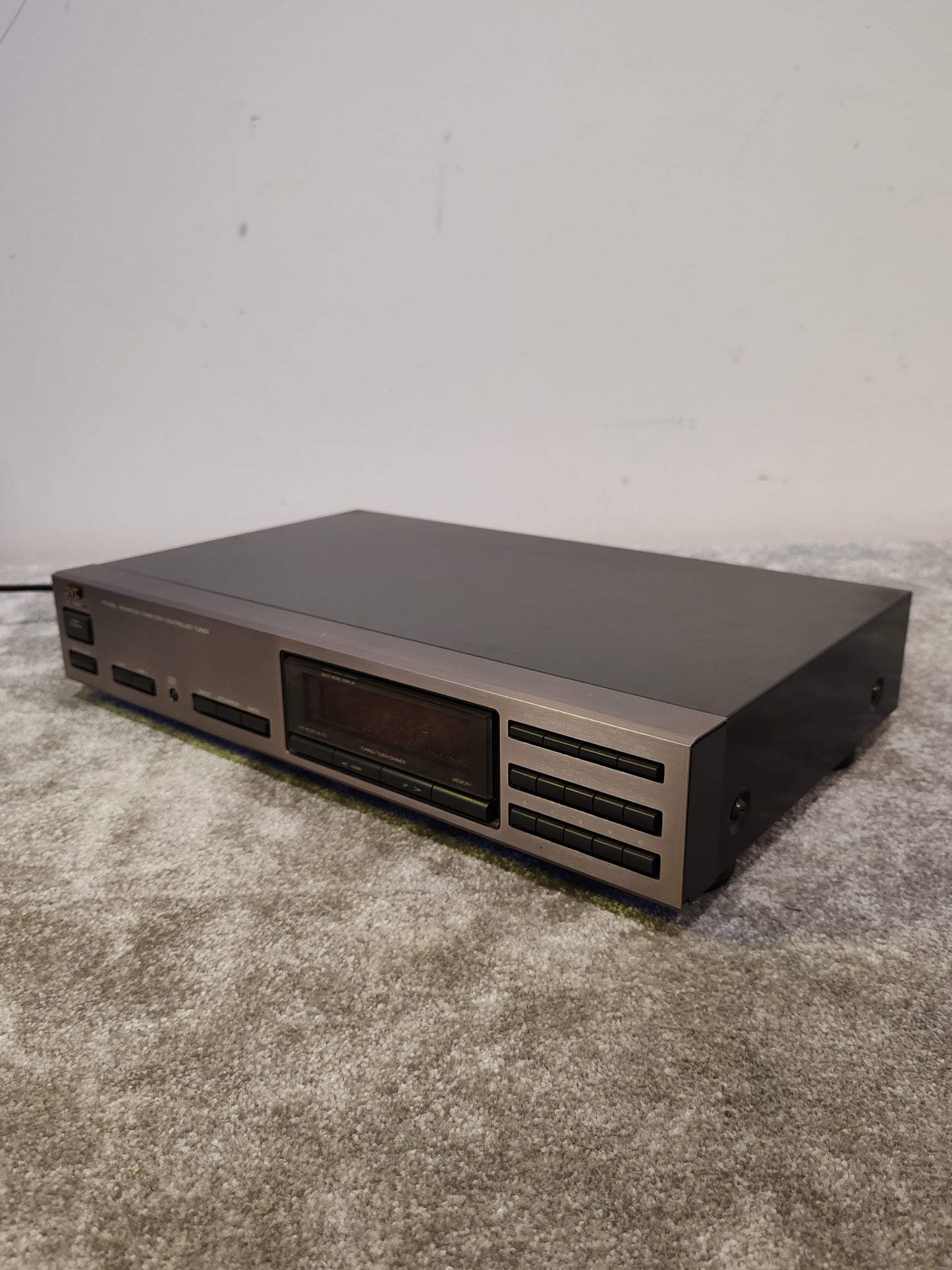 JVC FX-535L Vintage Tuner – w/ Manual & Antenna – Very Good