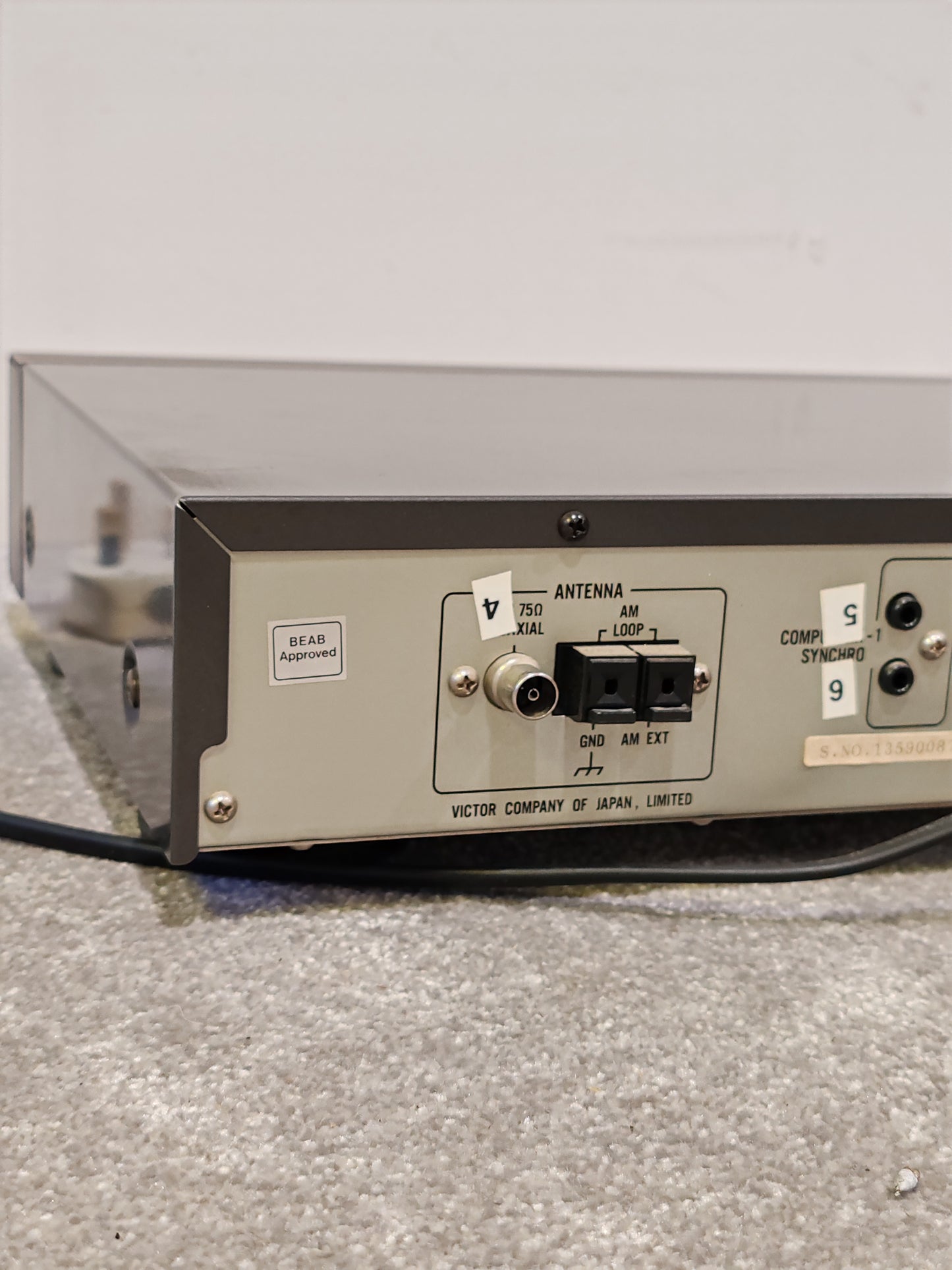 JVC FX-535L Vintage Tuner – w/ Manual & Antenna – Very Good